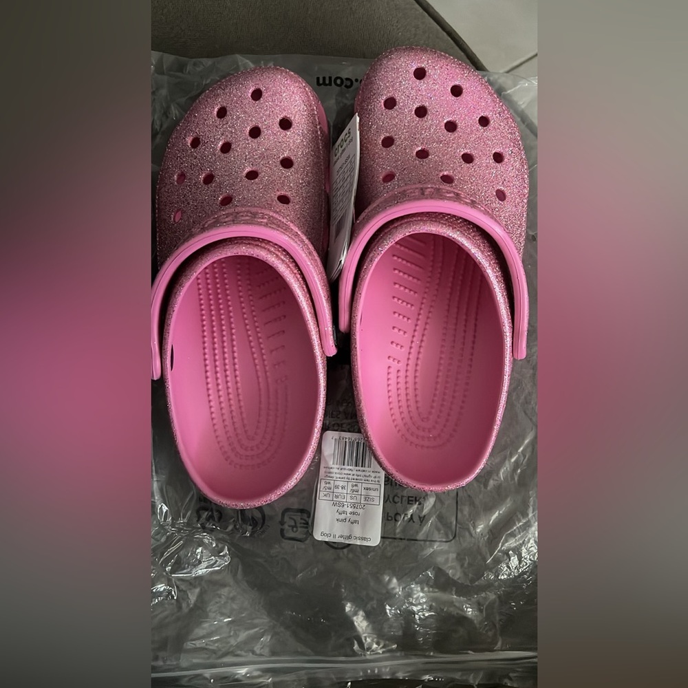 NWT glitter rose taffy classic crocs pink